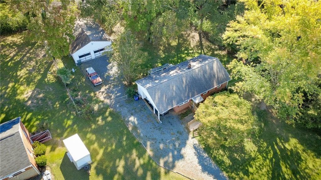 Stick/Site Built at 941 Brownwood Drive, Winston-Salem NC 27105, Winston-Salem, photo 4 of 19