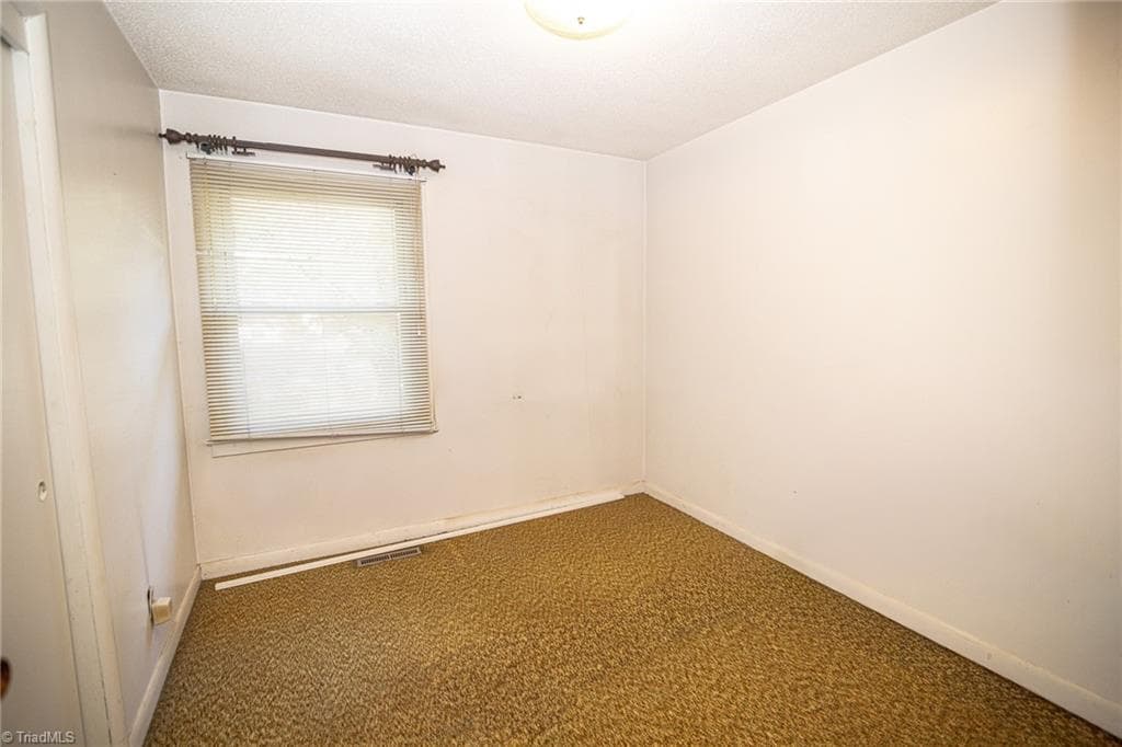 Stick/Site Built at 941 Brownwood Drive, Winston-Salem NC 27105, Winston-Salem, photo 8 of 19