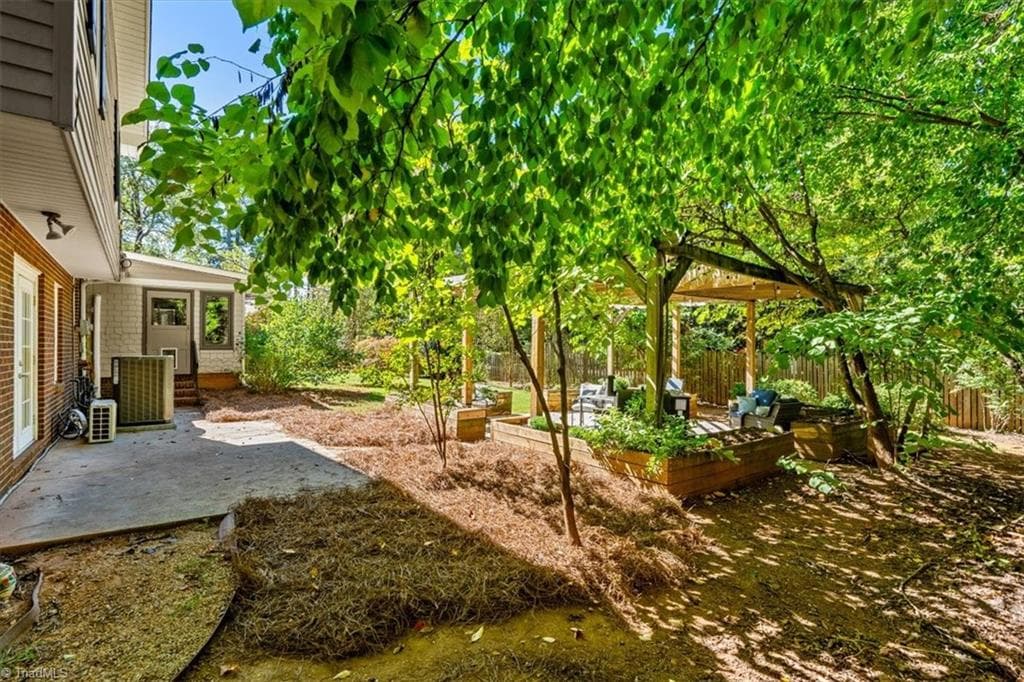 Stick/Site Built at 801 Winview Drive, Greensboro NC 27410, Greensboro, photo 81 of 98