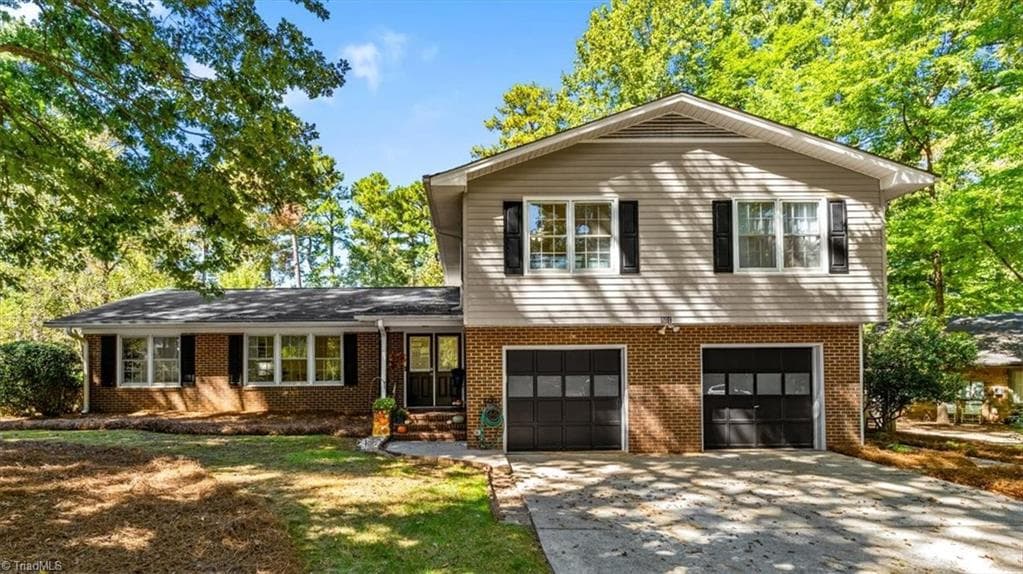 Stick/Site Built at 801 Winview Drive, Greensboro NC 27410, Greensboro, photo 95 of 98