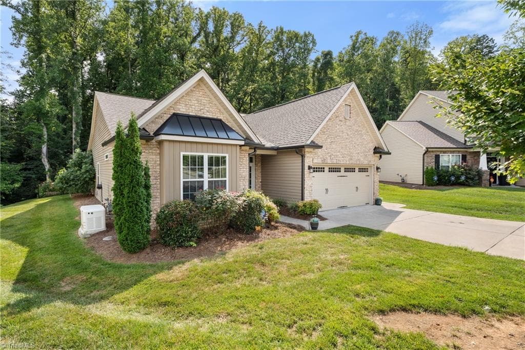 Stick/Site Built at 3806 Rutherford Court, Winston-Salem NC 27106, Winston-Salem, photo 3 of 58