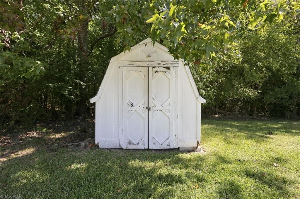 Stick/Site Built at 625 Holly Street, Burlington NC 27217, photo 24 of 24