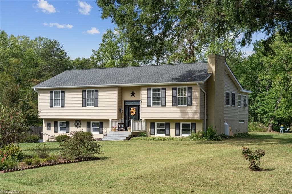 486 Lori Lane, Winston-Salem NC 27127