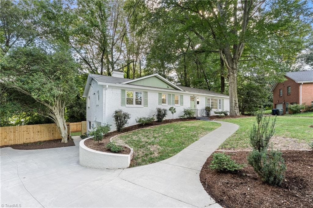 1366 Pinebluff Road, Winston-Salem NC 27103