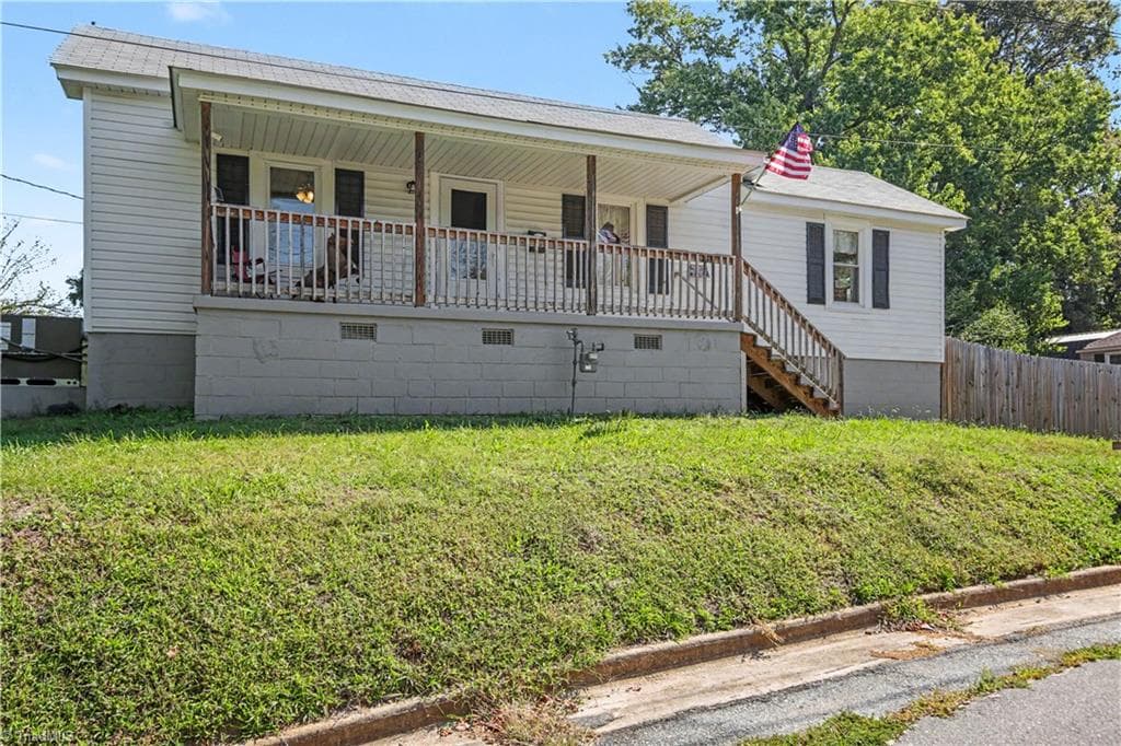 Stick/Site Built at 412 Victor Street, Eden NC 27288, Eden, photo 5 of 30