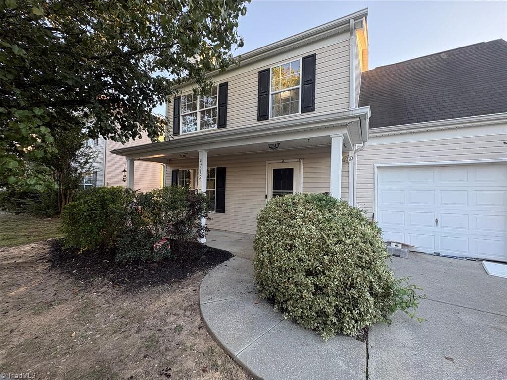 Stick/Site Built at 4712 Chestfield Lane, Greensboro NC 27407, photo 2 of 22