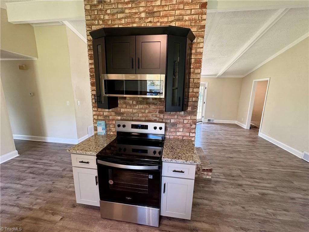 Stick/Site Built at 118 Lakeview Circle, Thomasville NC 27360, Thomasville, photo 9 of 30