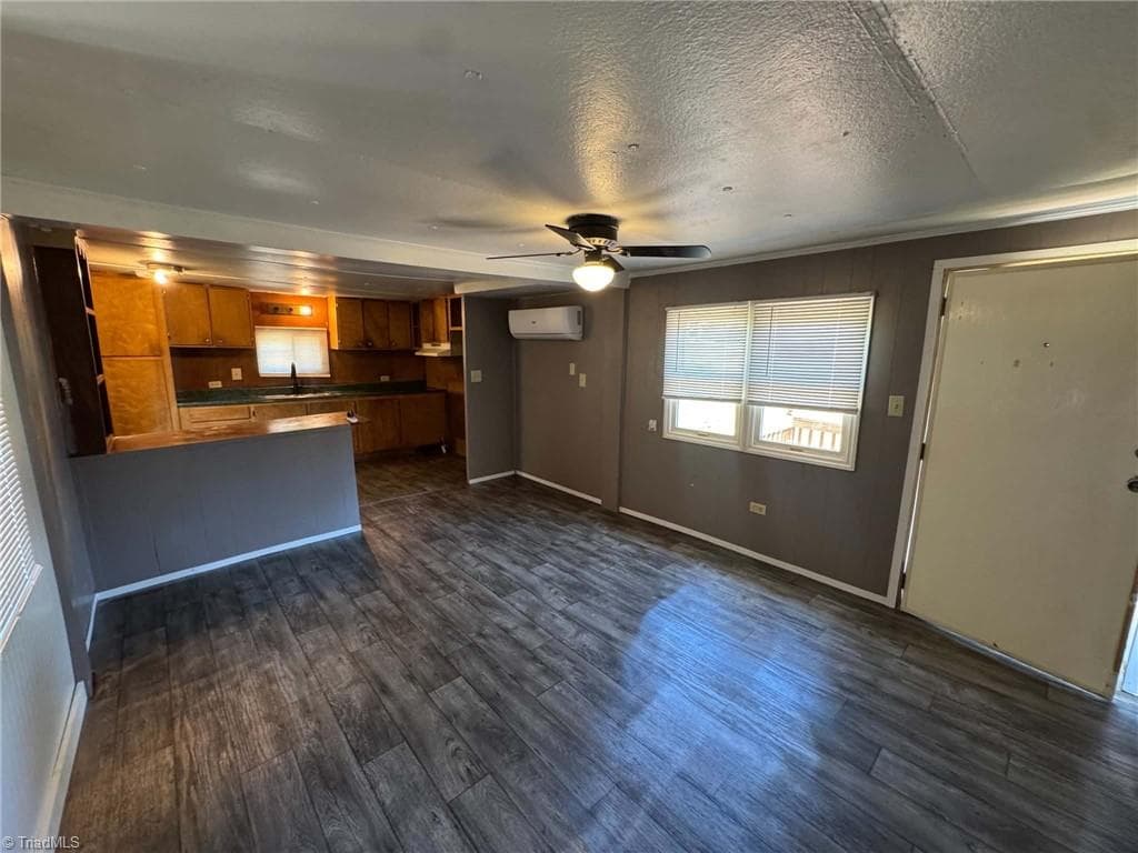 Manufactured Home at 118 Hamlet Place, Ronda NC 28670, photo 7 of 35