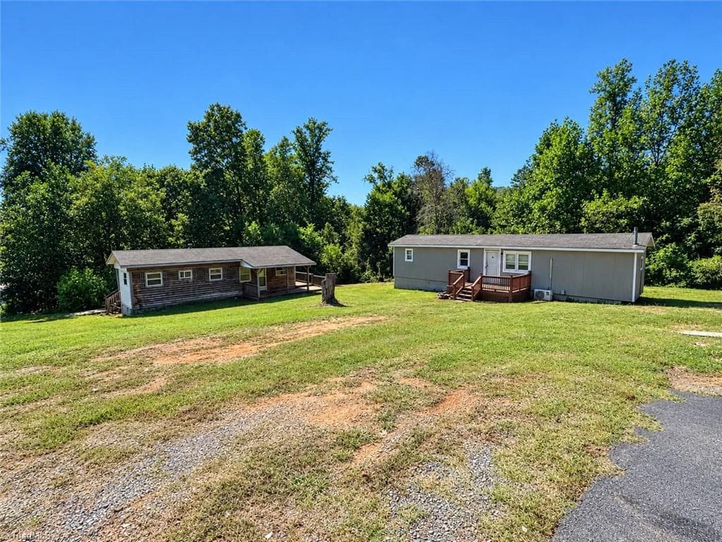118 Hamlet Place, Ronda NC 28670