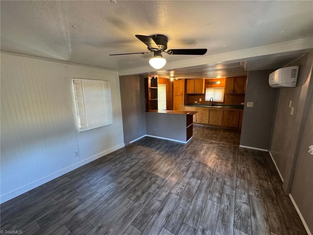Manufactured Home at 118 Hamlet Place, Ronda NC 28670, photo 8 of 35