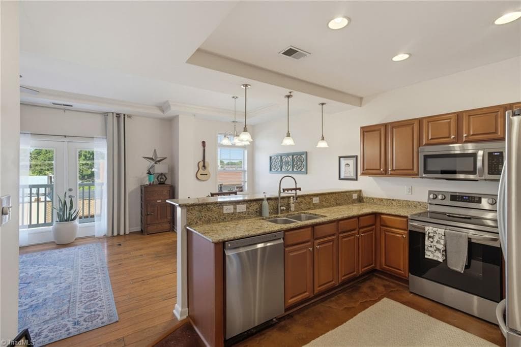 Stick/Site Built at 605 Market Street # 208, Greensboro NC 27401, photo 16 of 36