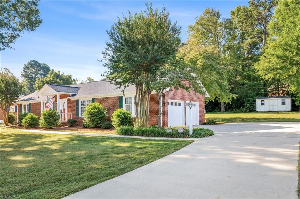 Stick/Site Built at 3176 Garden Road, Burlington NC 27215, Burlington, photo 5 of 60