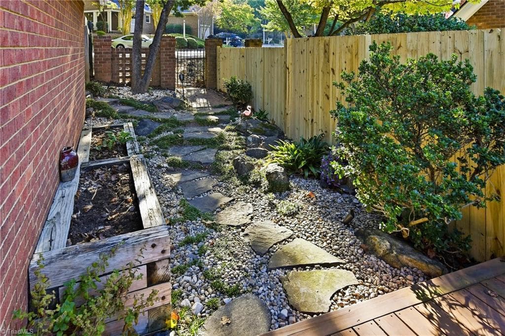 Stick/Site Built at 821 Chancy Lane, Winston-Salem NC 27104, photo 25 of 29