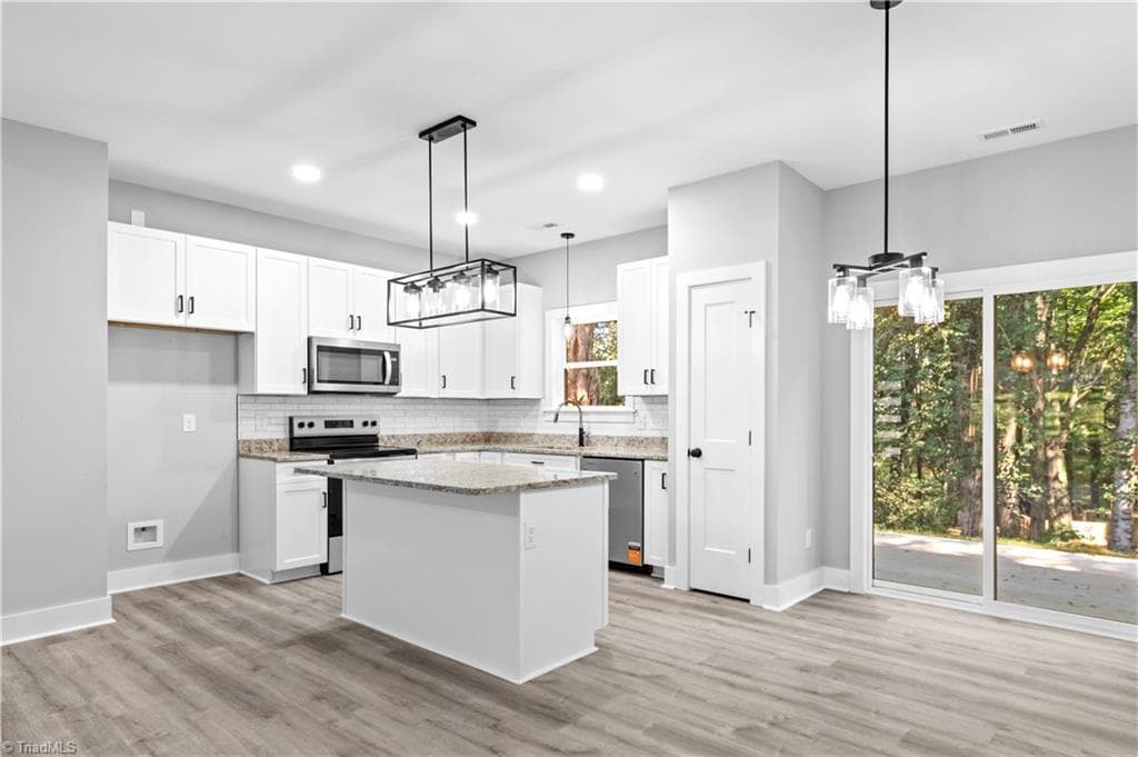 Stick/Site Built at 2309 Frederick Drive, Winston-Salem NC 27103, Winston-Salem, photo 9 of 29