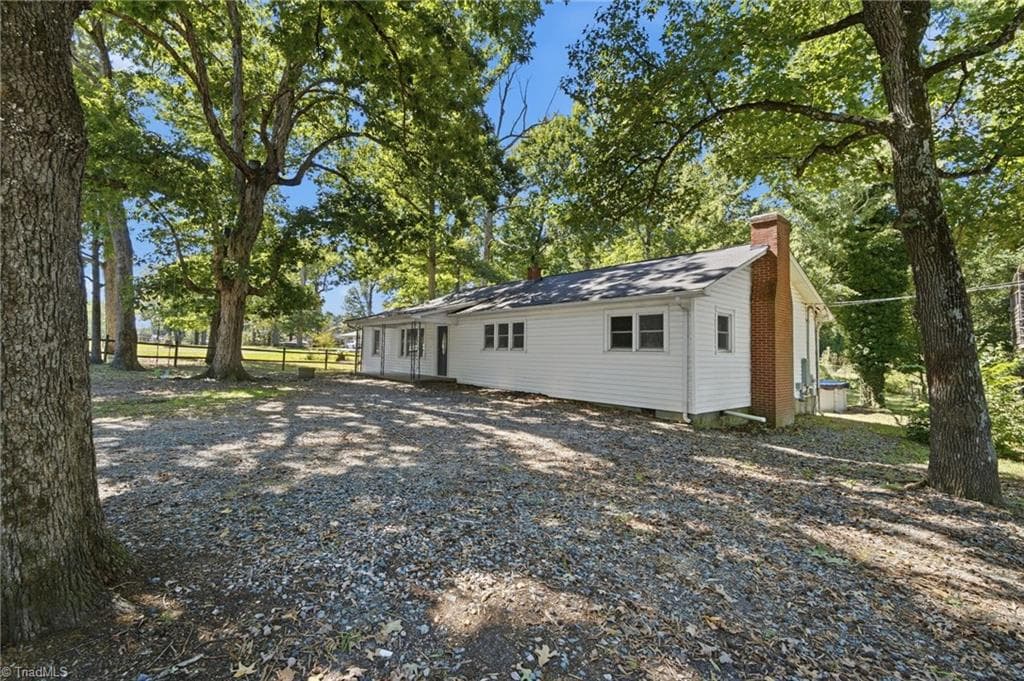 Stick/Site Built at 1158 Johnsontown Road, Thomasville NC 27360, Thomasville, photo 5 of 94