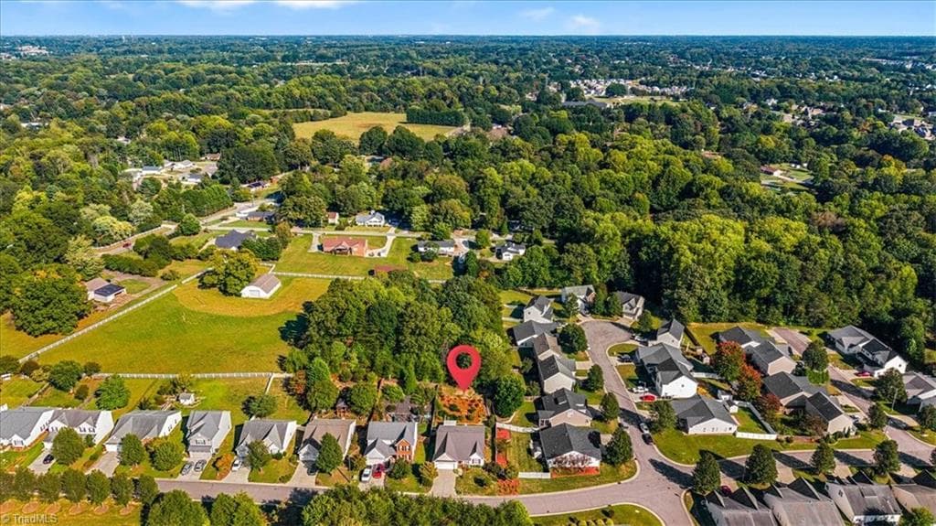 GREAT LOCATION!!! - 1891 Longmont Drive, Kernersville NC 27284, Kernersville