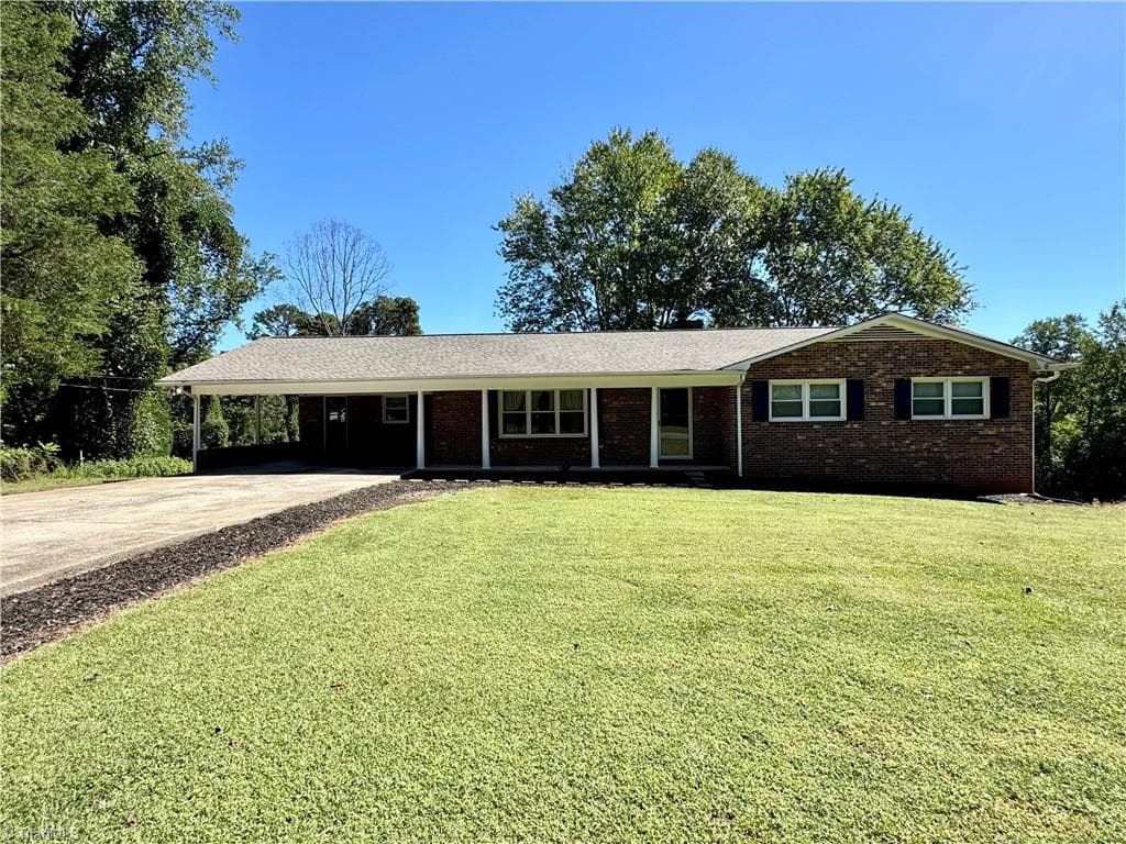 140 Northeast Circle, Elkin NC 28621