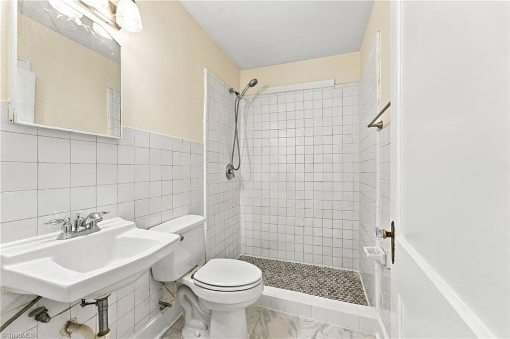 Stick/Site Built at 812 Holland Street, Winston-Salem NC 27101, Winston-Salem, photo 21 of 32