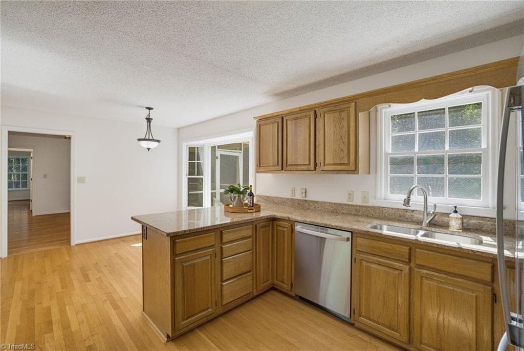 Stick/Site Built at 6100 Pintail Court, Oak Ridge NC 27310, Oak Ridge, photo 23 of 96