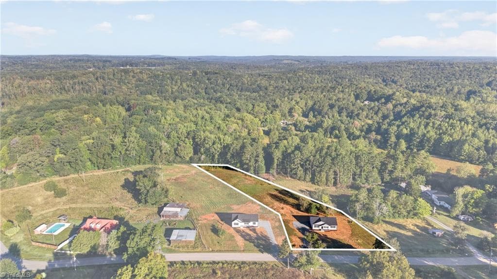 Stick/Site Built at 329 Lake Park Road, Asheboro NC 27205, Asheboro, photo 3 of 96