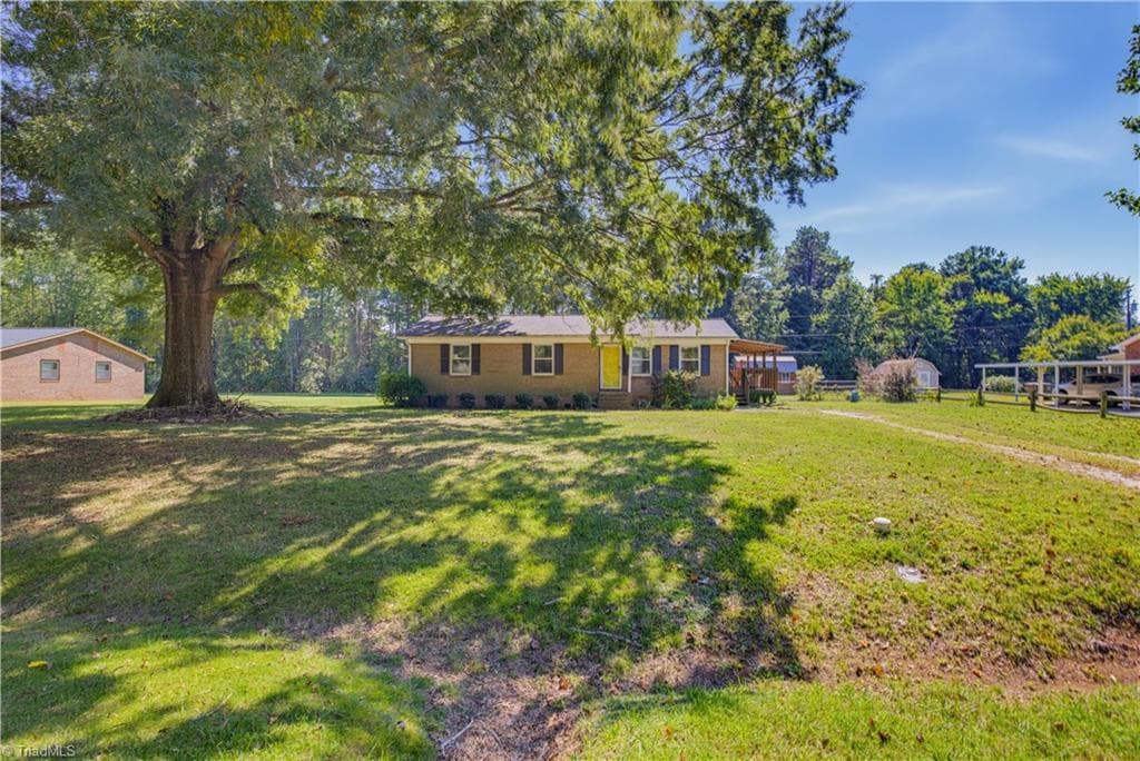 Stick/Site Built at 8009 Tam Oshanter Drive, Greensboro NC 27409, photo 2 of 27