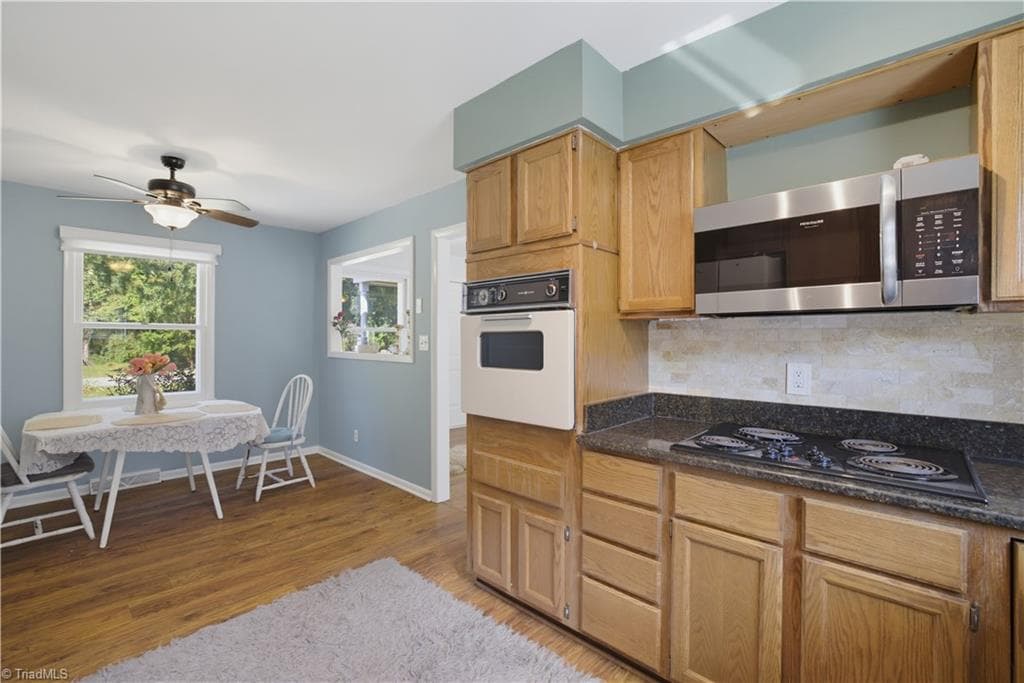 Stick/Site Built at 8009 Tam Oshanter Drive, Greensboro NC 27409, photo 12 of 27