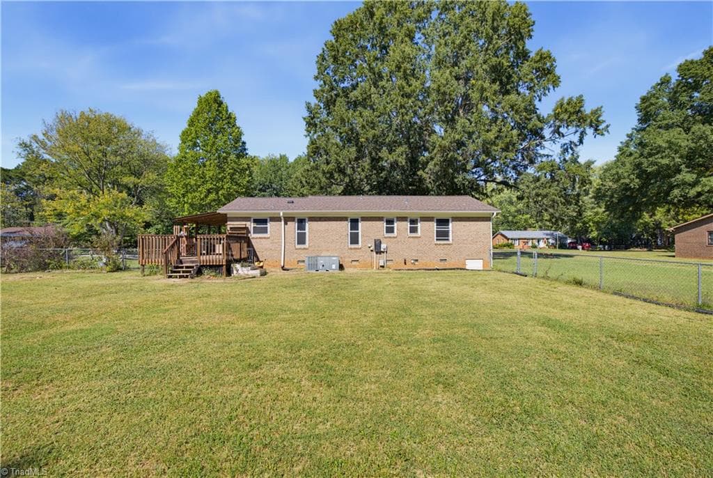 Stick/Site Built at 8009 Tam Oshanter Drive, Greensboro NC 27409, photo 26 of 27