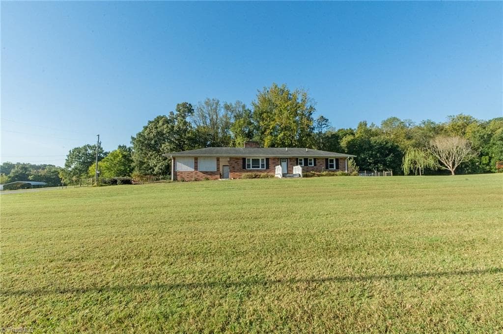 Stick/Site Built at 1829 Hill Everhart Road, Lexington NC 27295, Lexington, photo 2 of 35