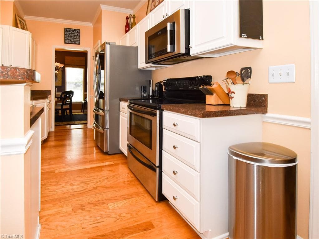 Stick/Site Built at 4017 Preswick Court, High Point NC 27265, photo 13 of 37