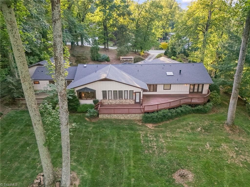 3301 Forsyth Drive, Greensboro NC 27407