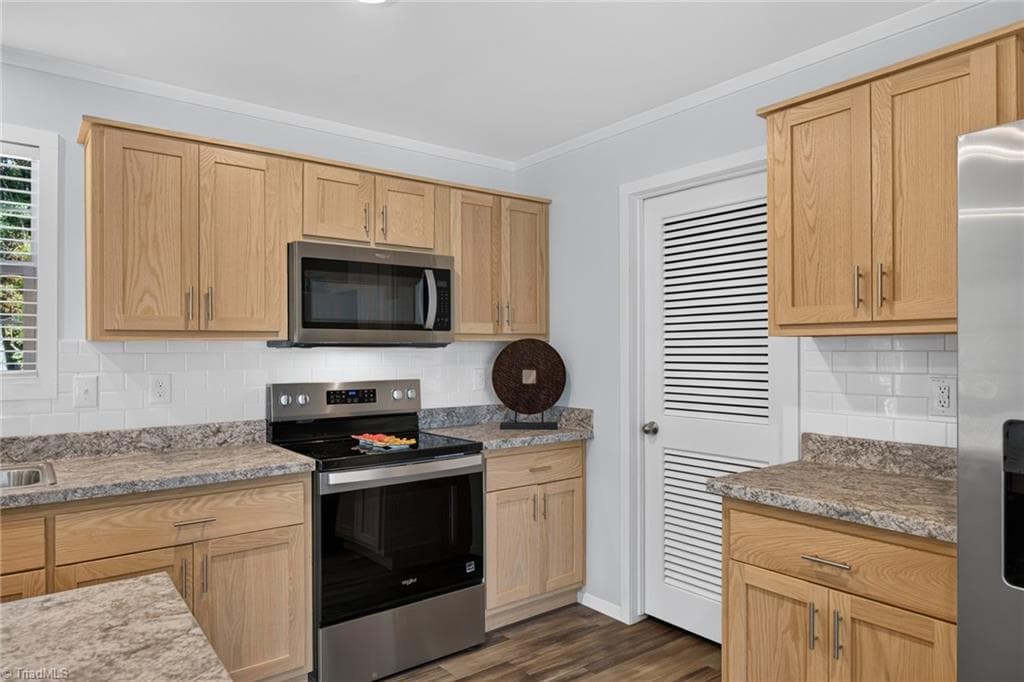 Manufactured Home at 166 Christophers Court, Lexington NC 27295, Lexington, photo 15 of 38