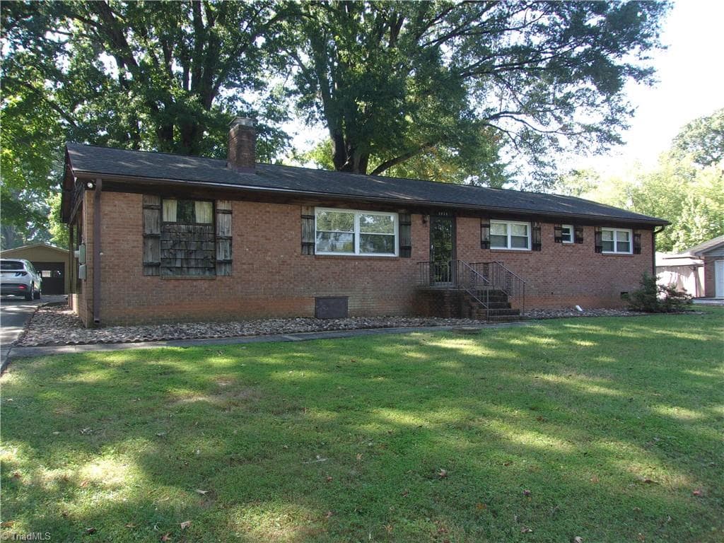 Stick/Site Built at 3439 Hillside Drive, High Point NC 27265, High Point, photo 5 of 68