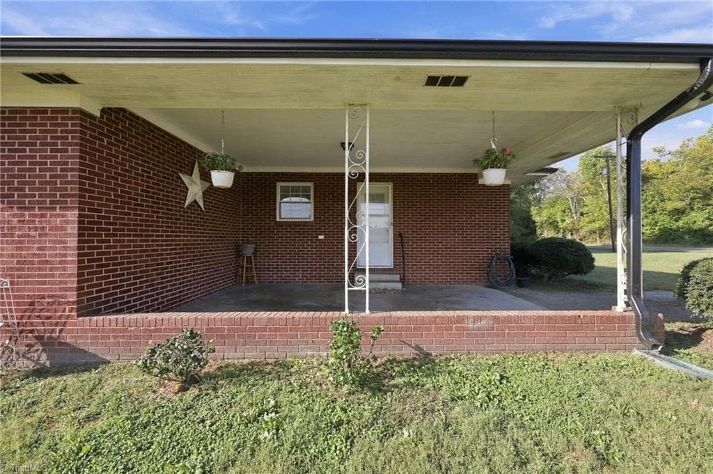 Stick/Site Built at 1491 Union Ridge Road, Burlington NC 27217, Burlington, photo 47 of 82
