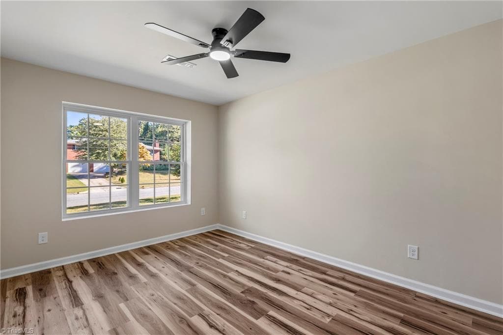 Stick/Site Built at 513 Sherbrook Drive, High Point NC 27262, photo 24 of 42