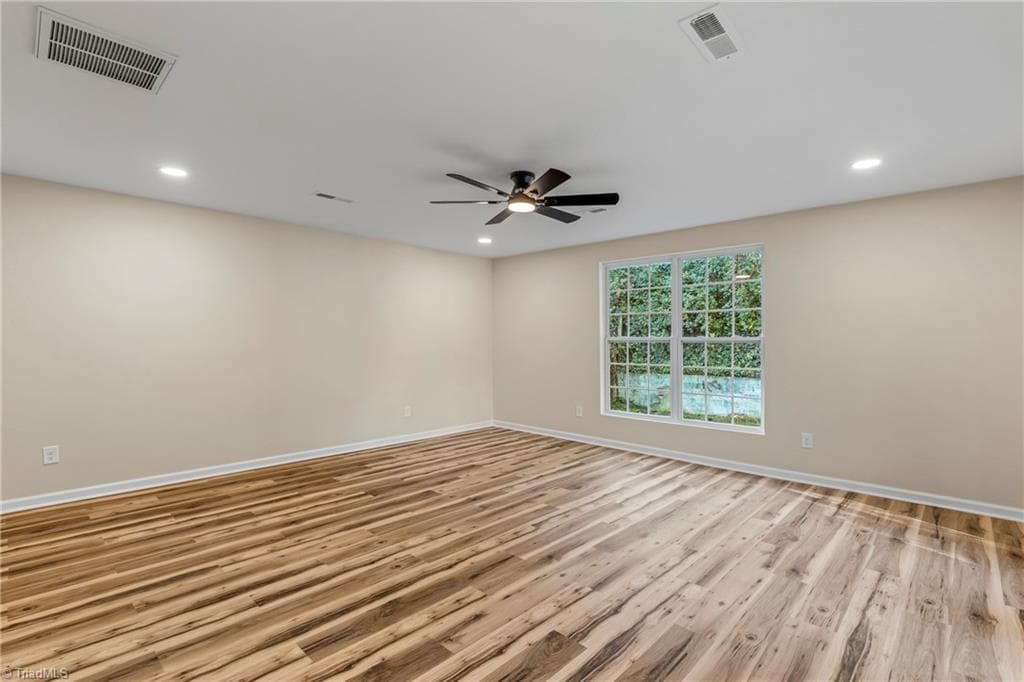 Stick/Site Built at 513 Sherbrook Drive, High Point NC 27262, photo 14 of 42
