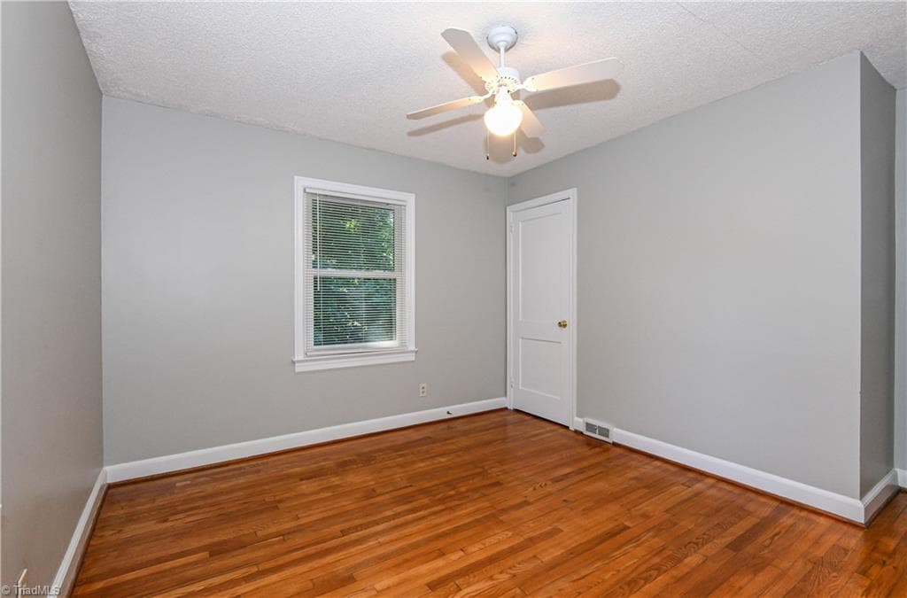 Stick/Site Built at 3809 Parkwood Drive, Greensboro NC 27403, Greensboro, photo 31 of 50