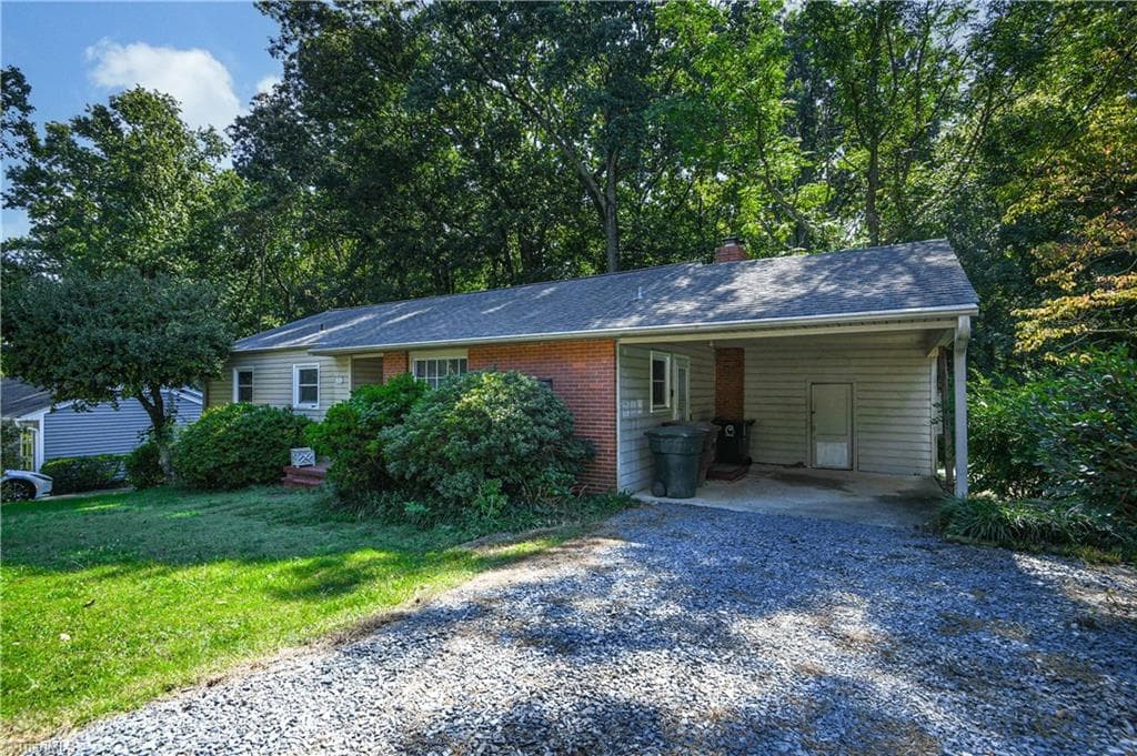 Stick/Site Built at 3809 Parkwood Drive, Greensboro NC 27403, Greensboro, photo 49 of 50