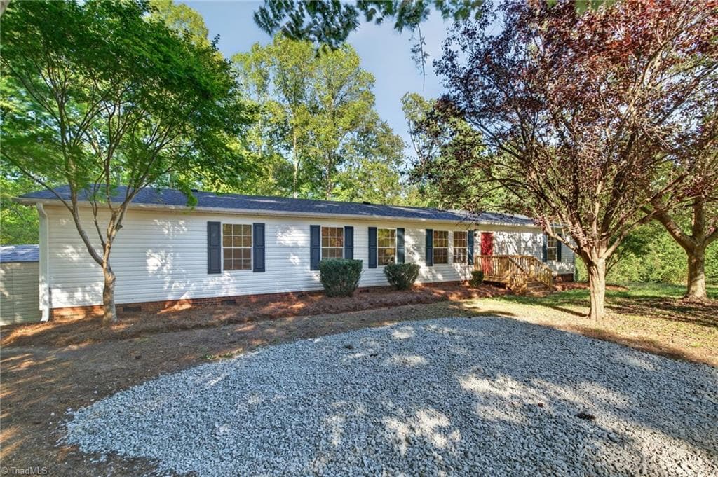 Modular at 2304 Yellow Pine Drive, Graham NC 27253, photo 35 of 40