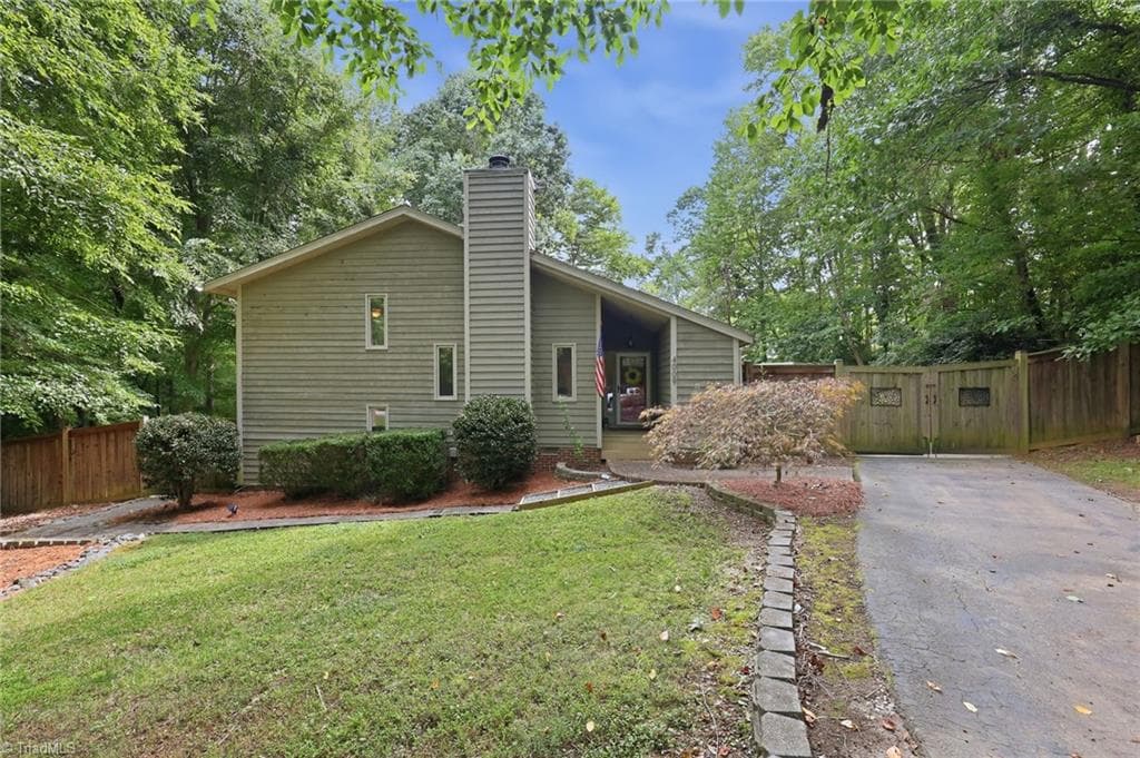 Stick/Site Built at 4009 Loch Lorien Road, Kernersville NC 27284, Kernersville, photo 5 of 84