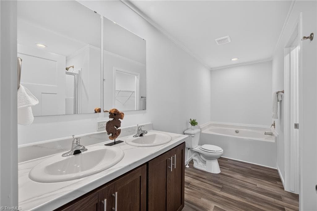 Manufactured Home at 180 Christophers Court, Lexington NC 27295, Lexington, photo 21 of 39
