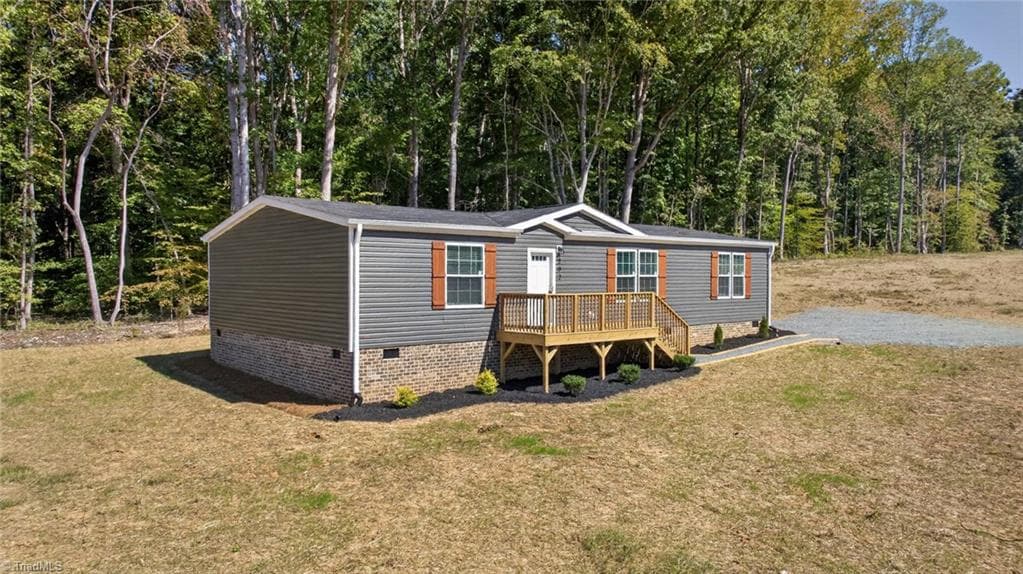 Manufactured Home at 202 Christophers Court, Lexington NC 27295, Lexington, photo 3 of 41