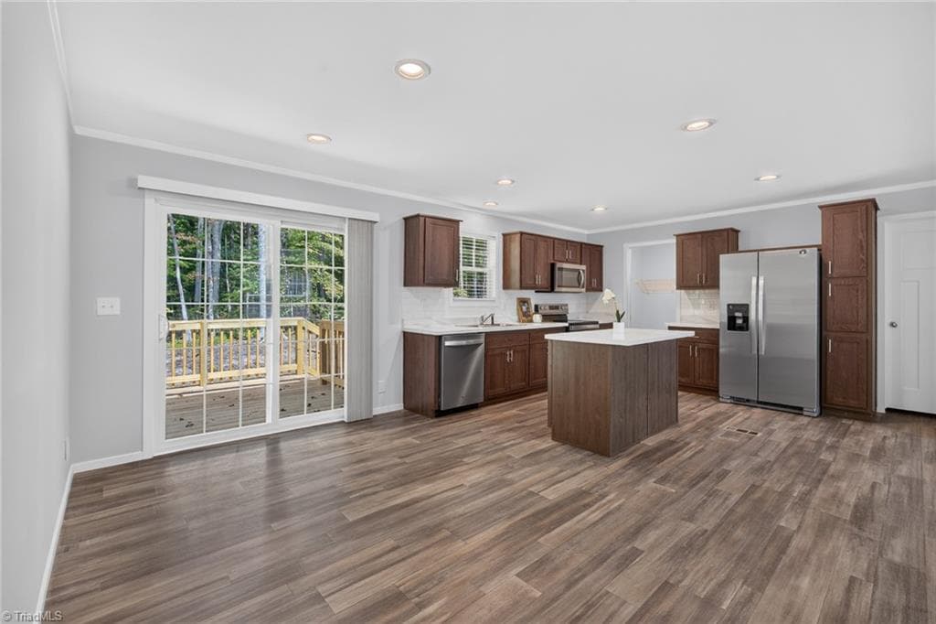 Manufactured Home at 202 Christophers Court, Lexington NC 27295, Lexington, photo 19 of 41
