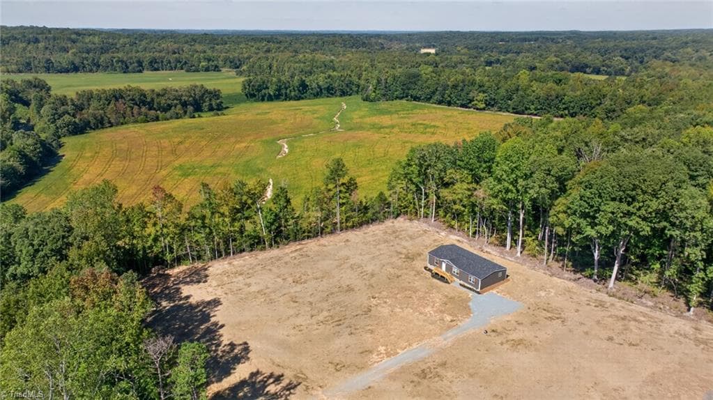 Manufactured Home at 202 Christophers Court, Lexington NC 27295, Lexington, photo 40 of 41