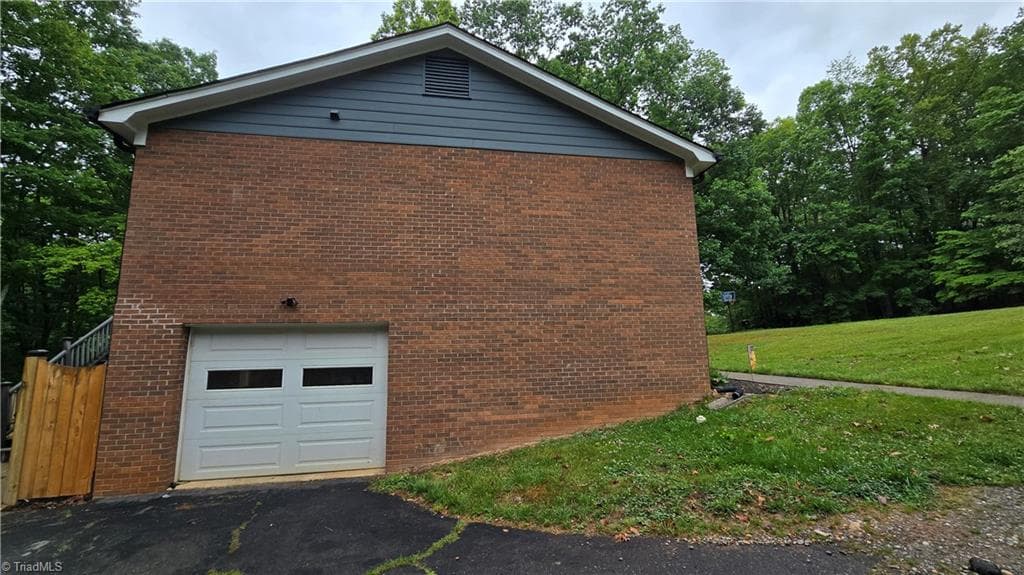 Stick/Site Built at 1578 Twin Oaks Drive, King NC 27021, King, photo 95 of 96