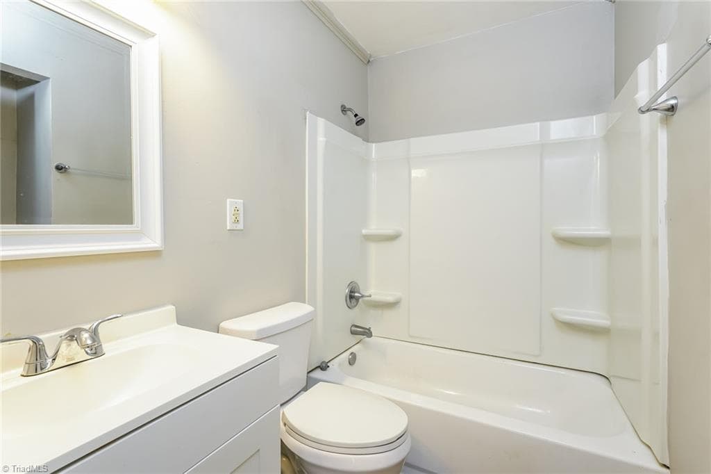 Stick/Site Built at 1006 E Devonshire Street, Winston-Salem NC 27107, Winston-Salem, photo 27 of 32