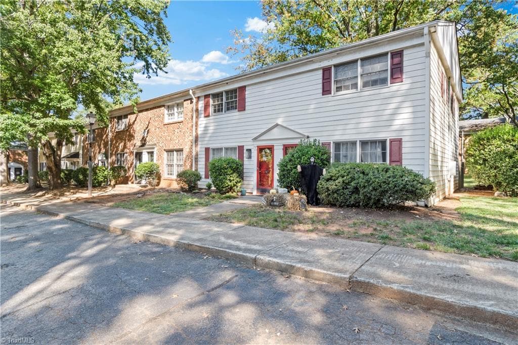 Stick/Site Built at 2821 Tully Square # F, Winston-Salem NC 27106, Winston-Salem, photo 3 of 52
