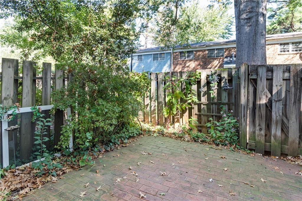 Stick/Site Built at 2821 Tully Square # F, Winston-Salem NC 27106, Winston-Salem, photo 47 of 52
