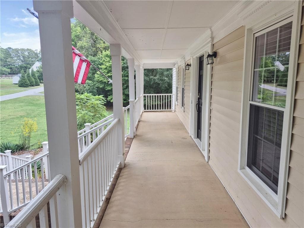 Stick/Site Built at 5710 Windworth Drive, Winston-Salem NC 27106, Winston-Salem, photo 9 of 76