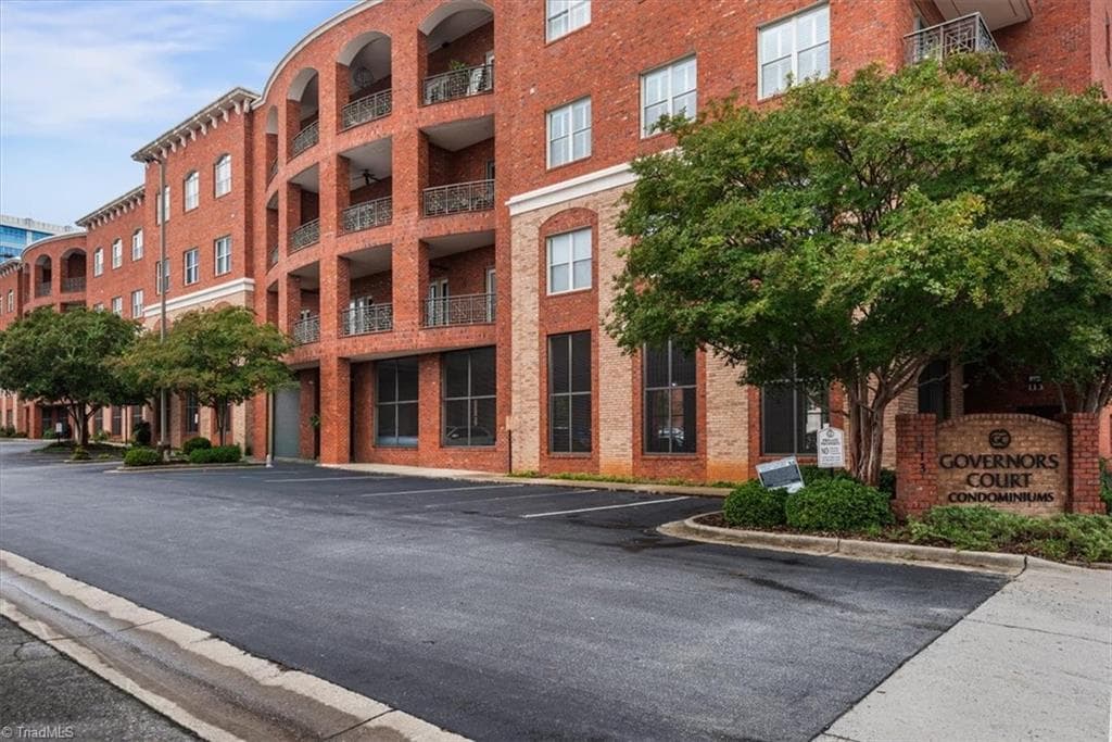 Stick/Site Built at 113 N Church Street # 206, Greensboro NC 27401, photo 13 of 14