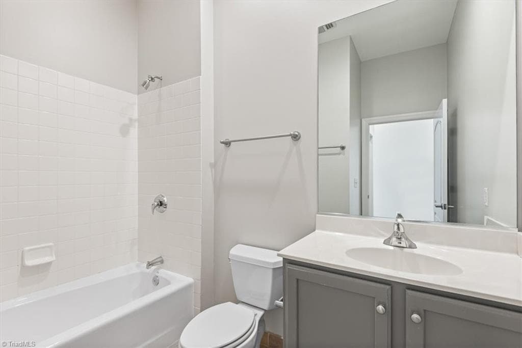 Stick/Site Built at 113 N Church Street # 206, Greensboro NC 27401, photo 7 of 14